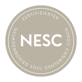 Zertifizierungssiegel NESC® NeuroEmbodied Soul Centering